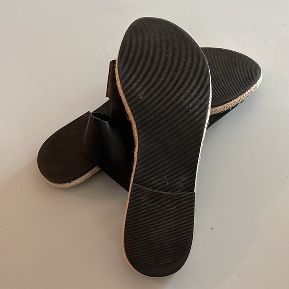Abercrombie & Fitch Womens Black Flat Espadrille Rope Slide - Picture 2 of 3